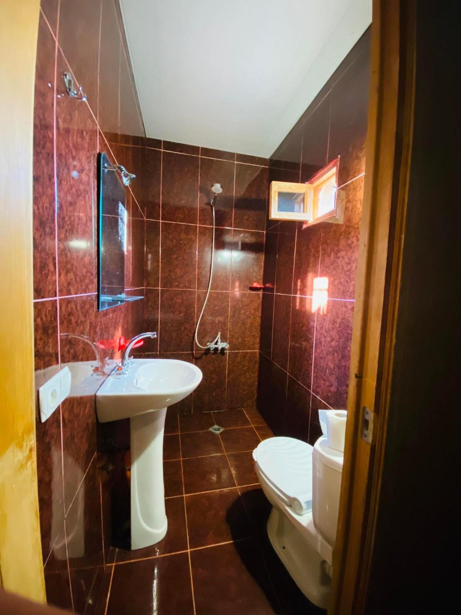 Guest House Khatuna Borjomi Εξωτερικό φωτογραφία