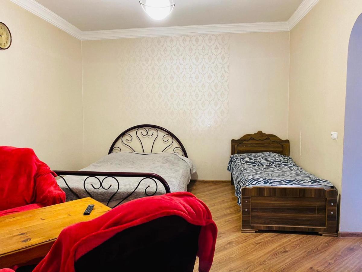 Guest House Khatuna Borjomi Εξωτερικό φωτογραφία