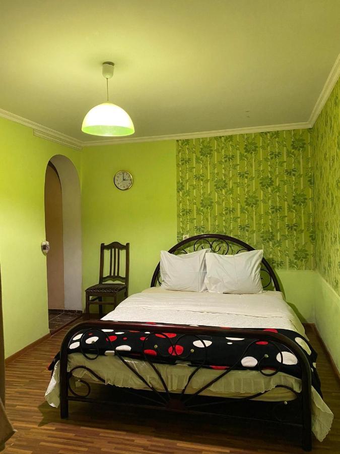 Guest House Khatuna Borjomi Εξωτερικό φωτογραφία