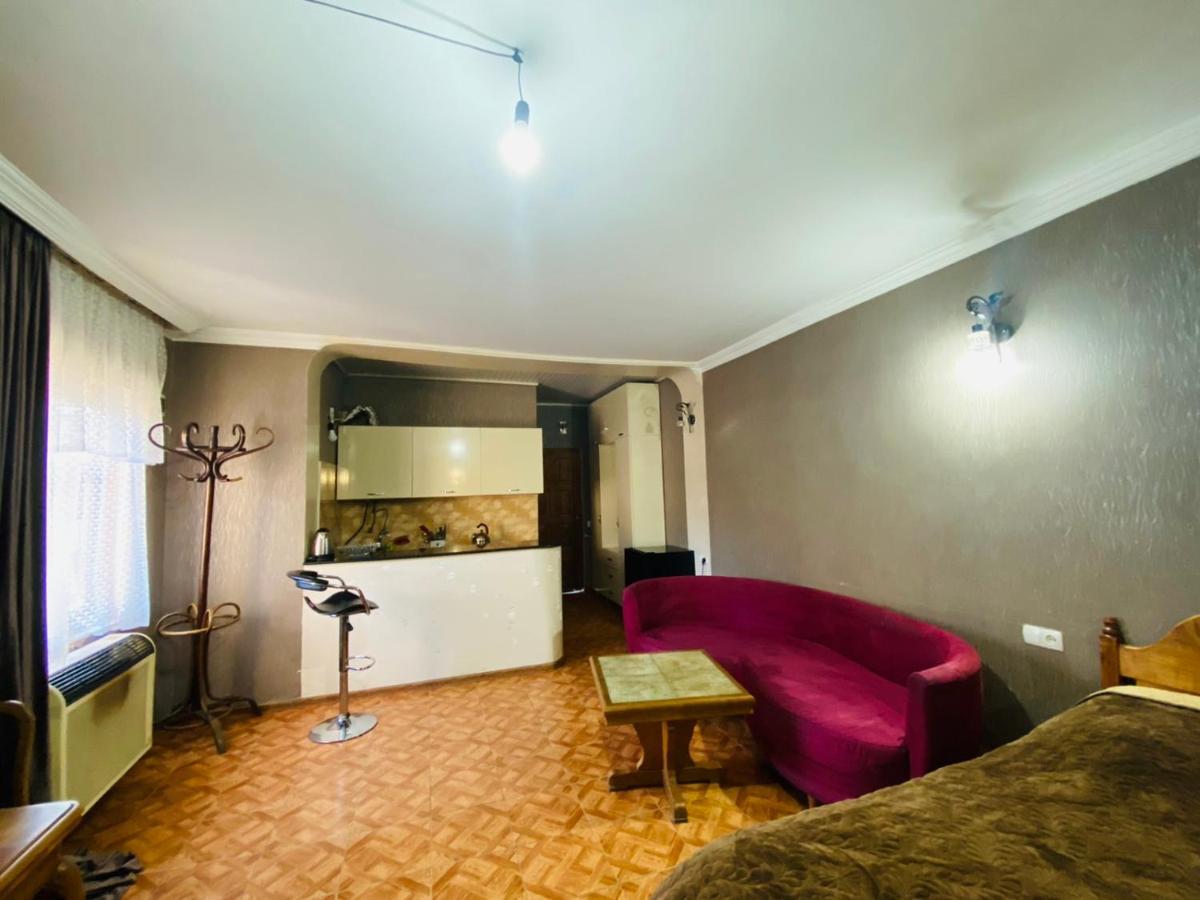 Guest House Khatuna Borjomi Εξωτερικό φωτογραφία