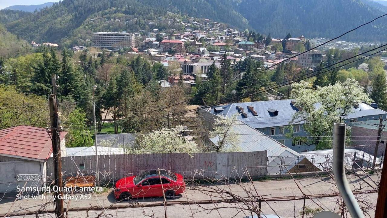Guest House Khatuna Borjomi Εξωτερικό φωτογραφία