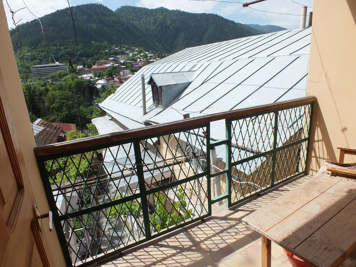 Guest House Khatuna Borjomi Εξωτερικό φωτογραφία