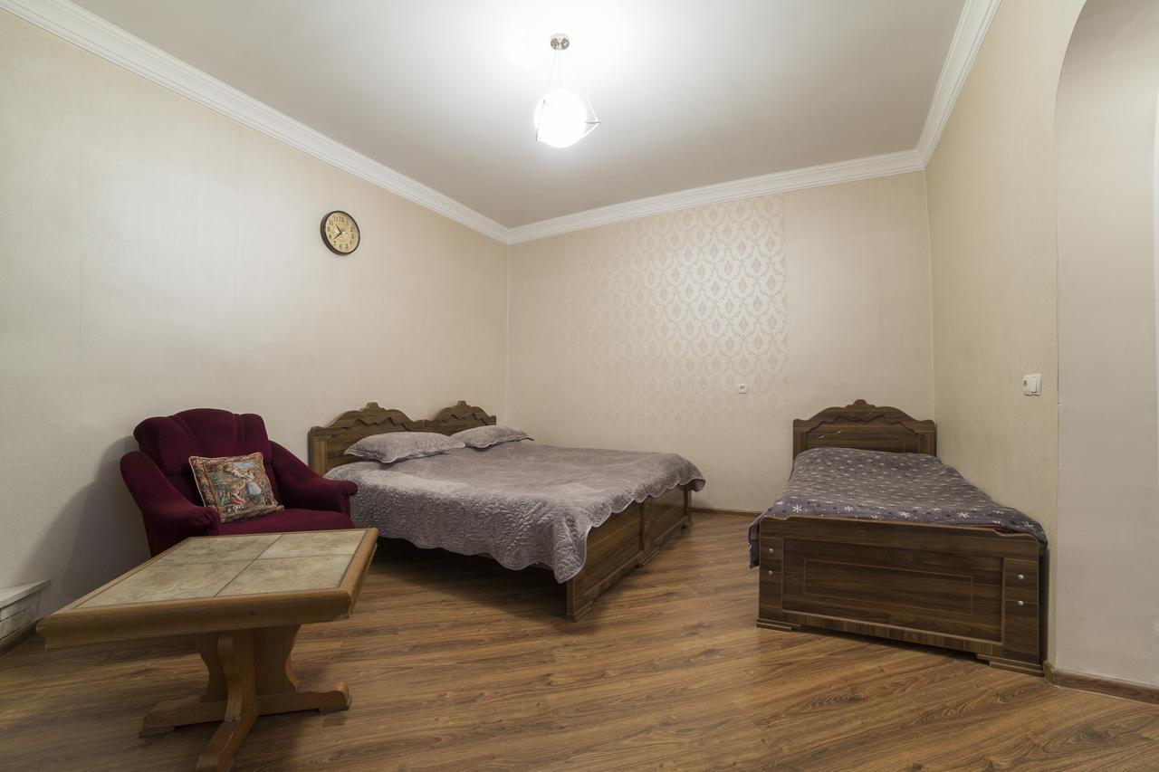 Guest House Khatuna Borjomi Εξωτερικό φωτογραφία
