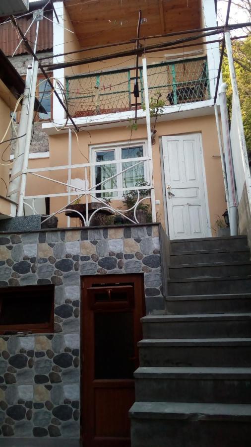 Guest House Khatuna Borjomi Εξωτερικό φωτογραφία